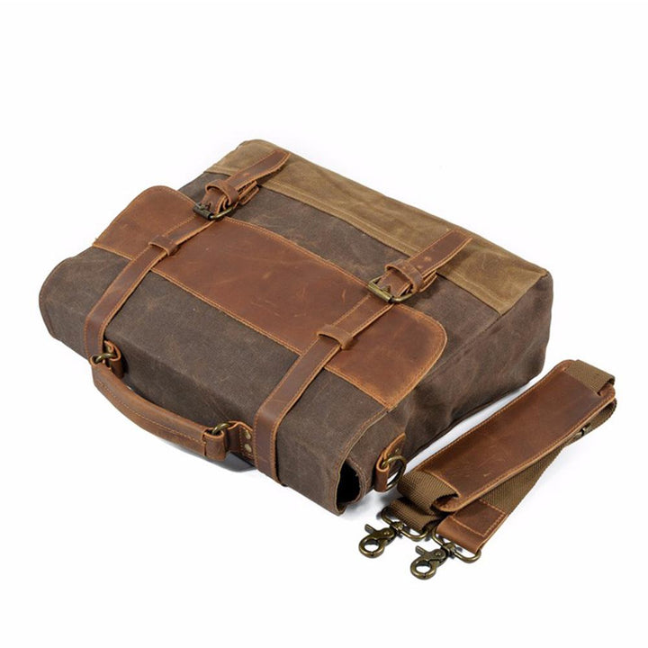 Waxed canvas shoulder bag | MOKALO