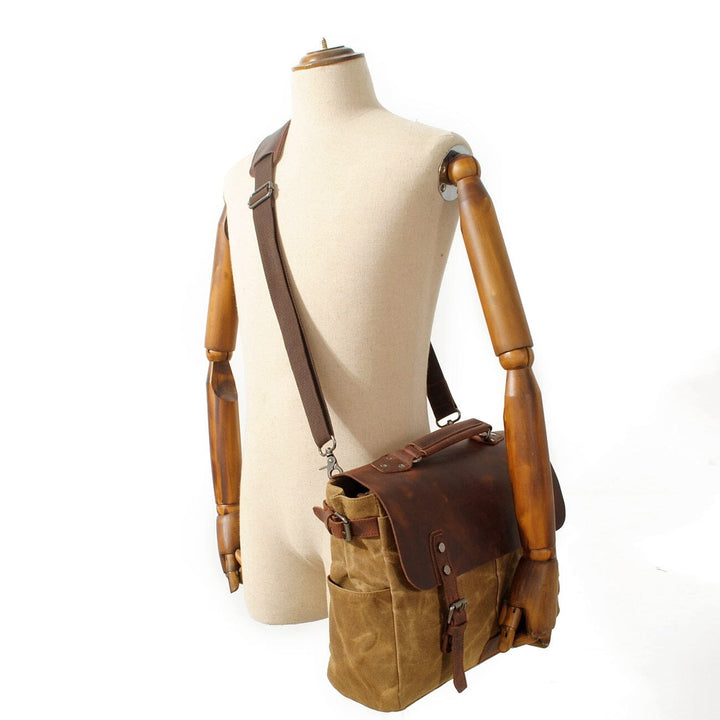Canvas shoulder bag | PETERSBURG