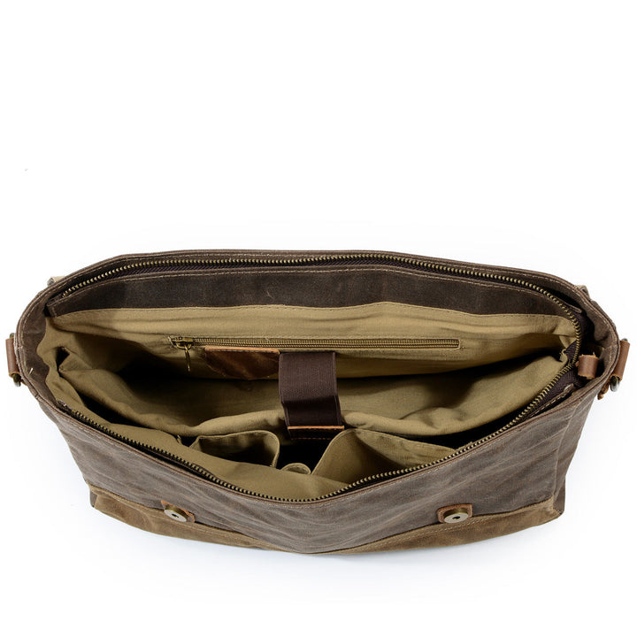 Waxed canvas shoulder bag | MOKALO